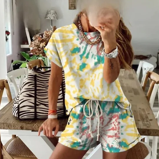 Evelyn - Tie Dye 2-delt outfitsæt til kvinde