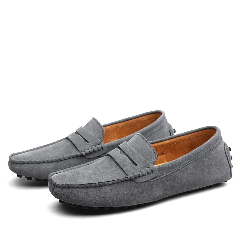 Vince - Loafers i ruskind i italiensk stil